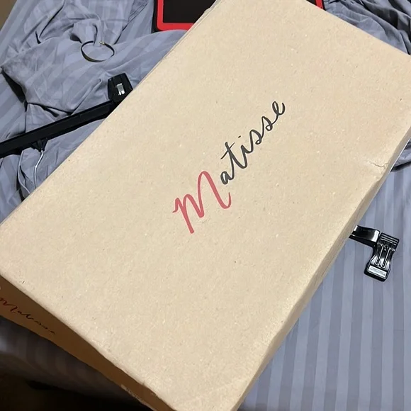 Brand new beautiful Matisse boots - Picture 6 of 8